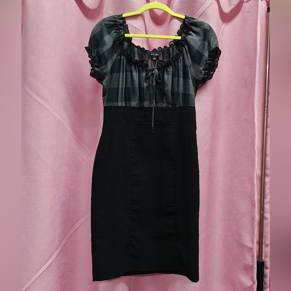 SNAP Black and Gray Plaid Dress Sz. 9
